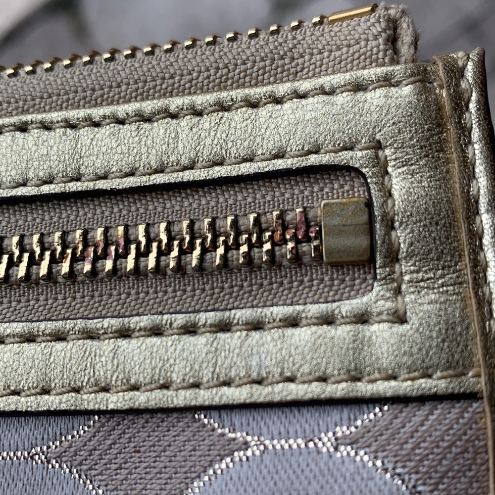 Coach Julia Op Art Zippy wristlet - Picture 14 of 15